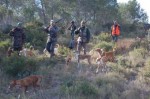 Caçadors de Mont-roig del Camp, caçant el conill